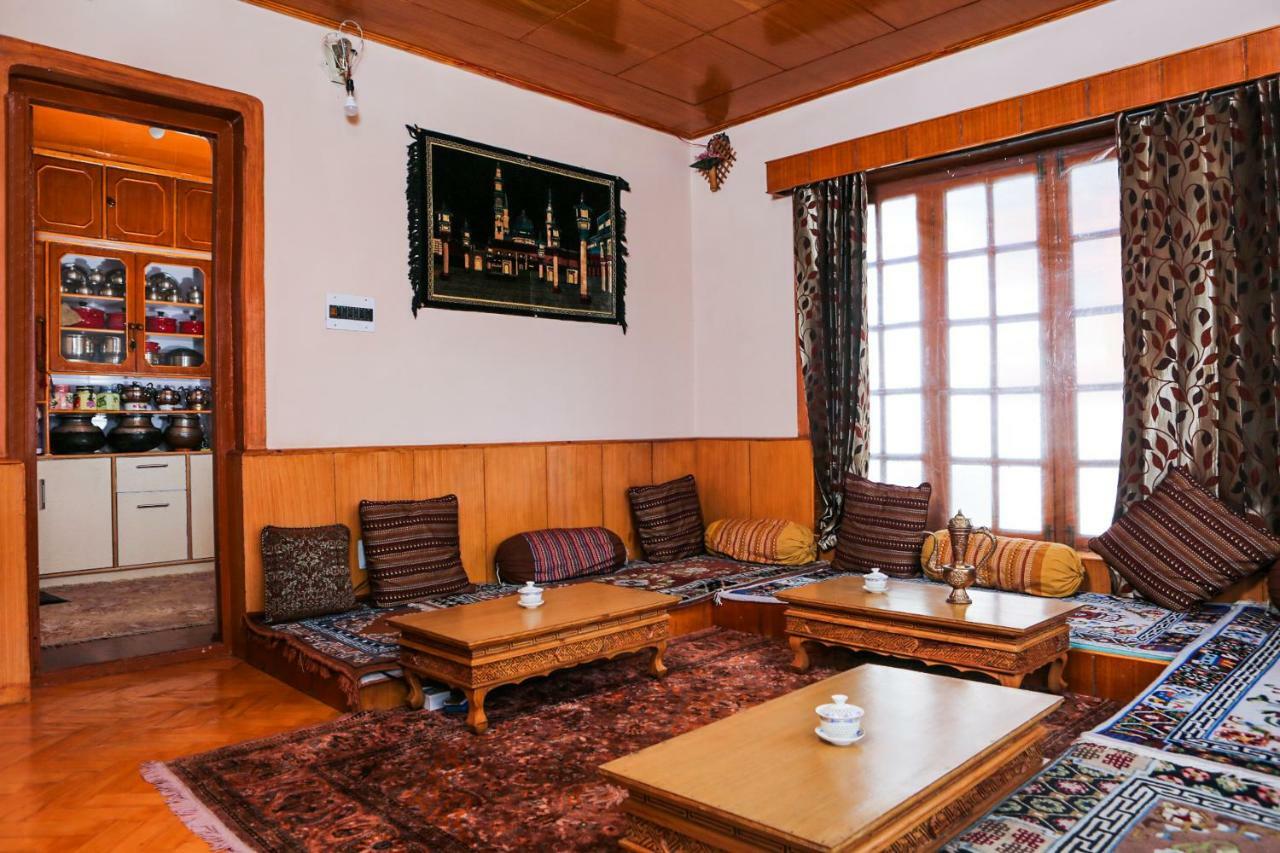 Oyo 37004 City Heart Guest House Leh Extérieur photo